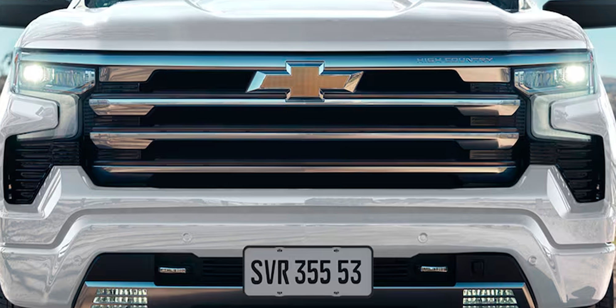 Parrilla delantera activa del Silverado 2026.